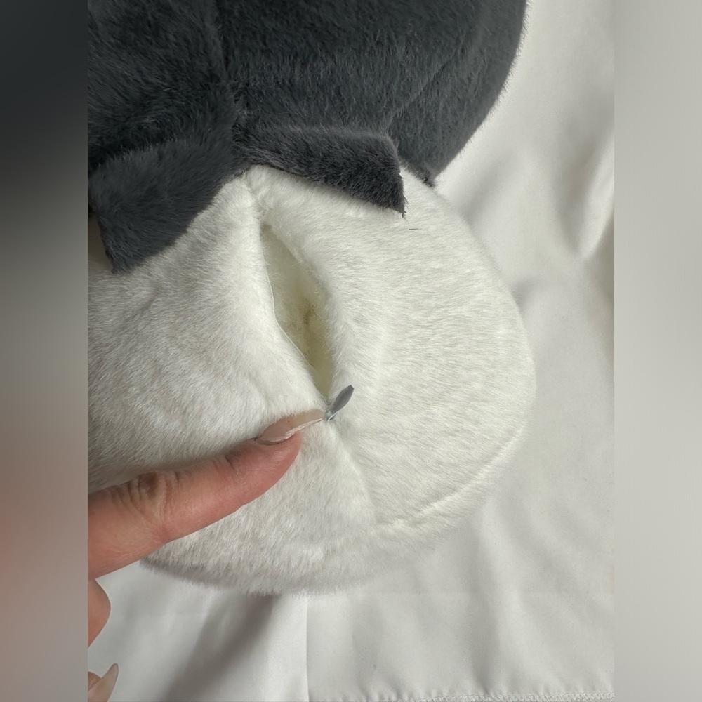 Sanrio Kuromi Holding Strawberry Plush - Picture 13 of 15